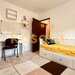Pajura  oportunitate apartament 2 camere  metrou  liniste